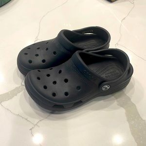 Kids black Crocs size 1